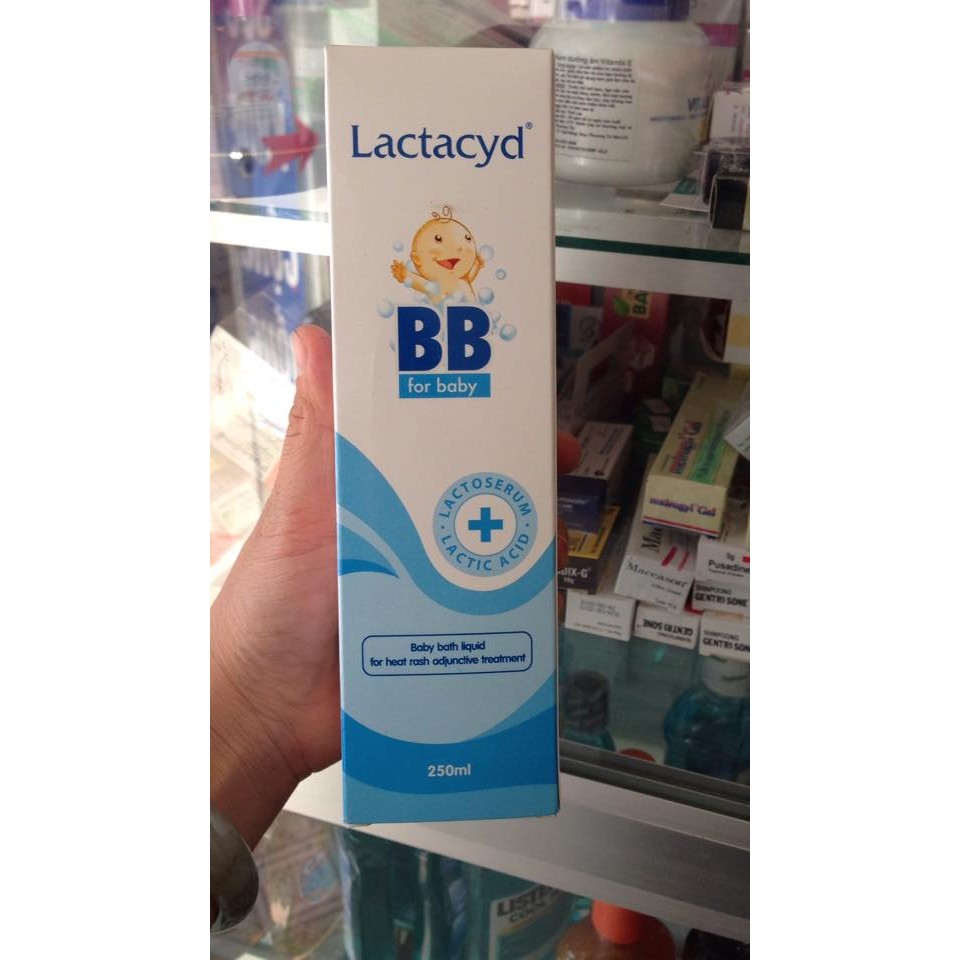 sữa tắm Lactacyd cho trẻ từ sơ sinh