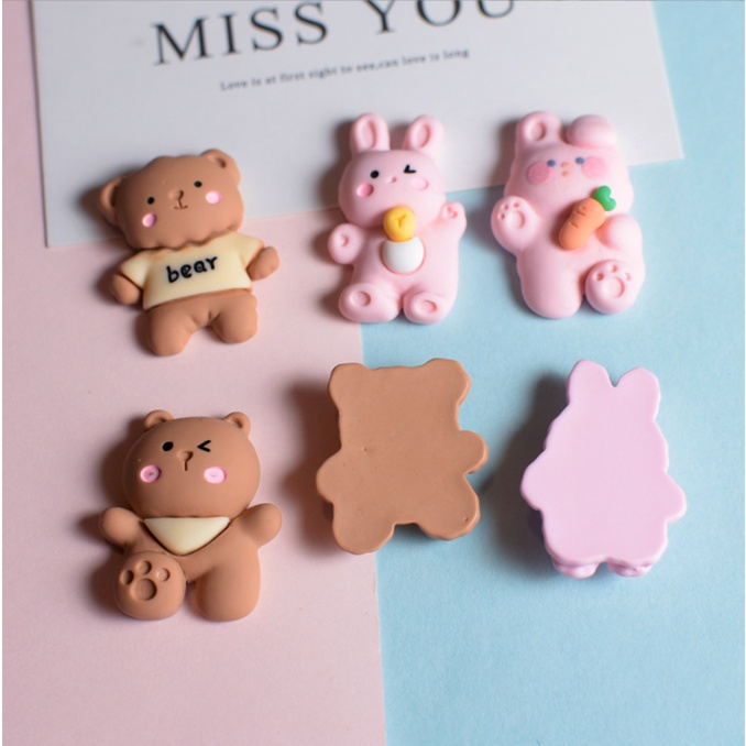 Sticker jibbitz gắn dép sục Crocs hình gấu nâu thỏ hồng ôm cà rốt