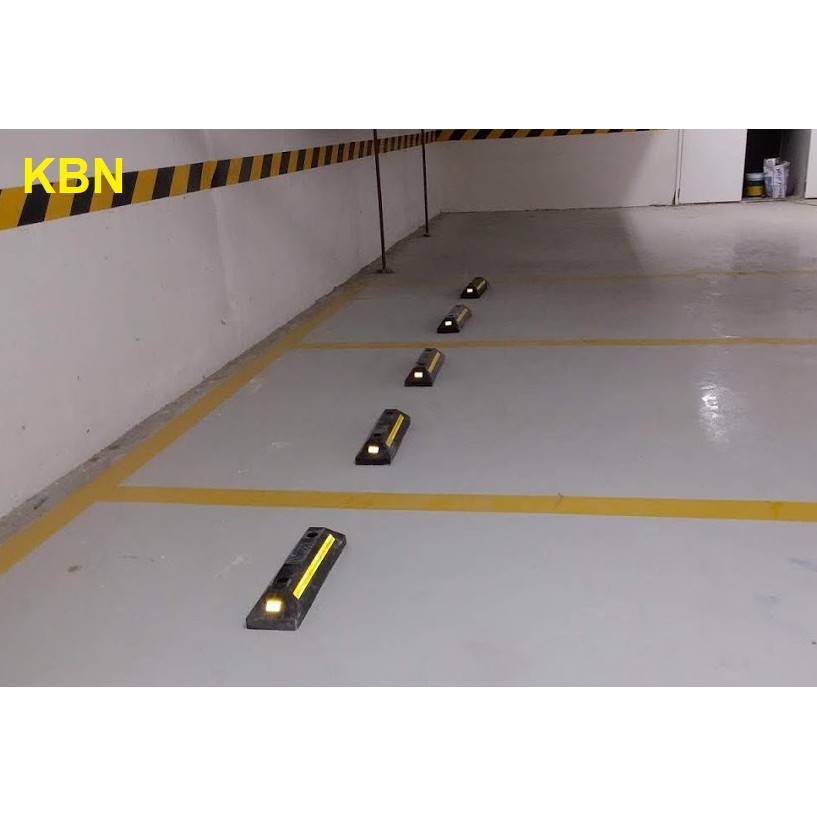 CHẶN BÁNH XE GIÁ RẺ CAO 10CM GẮN CỐ ĐỊNH