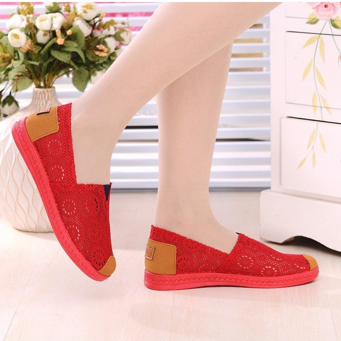 Giày slip on ren sang trọng GTTG23