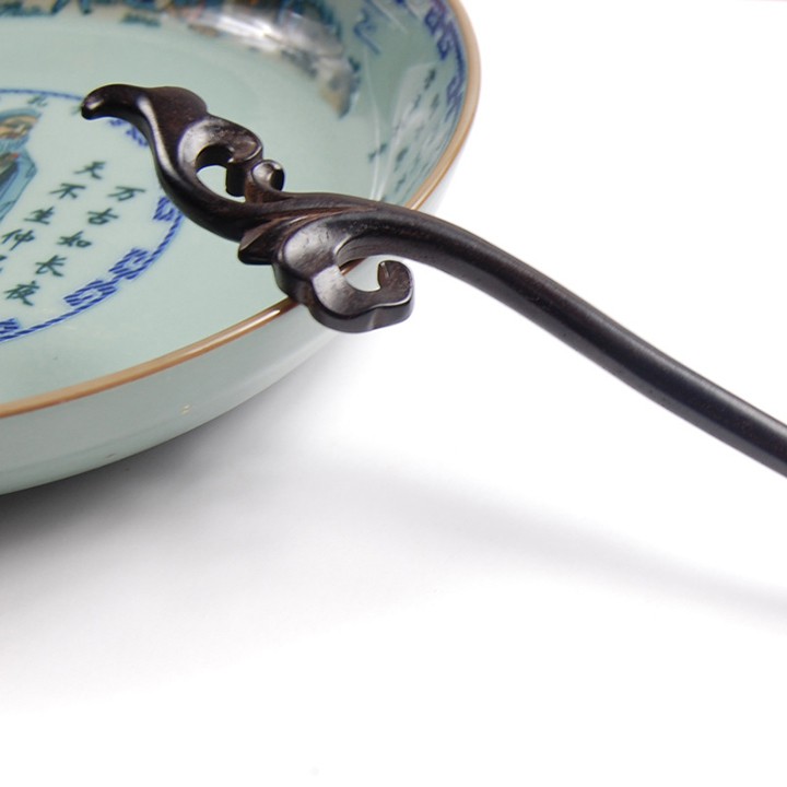 Trâm gỗ mun họa tiết cách điệu dùng búi tóc phong cách cổ trang vintage