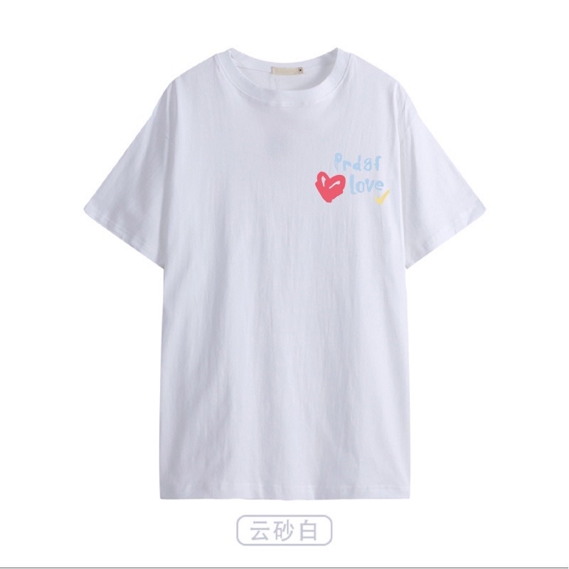 Áo thun trắng trái tim