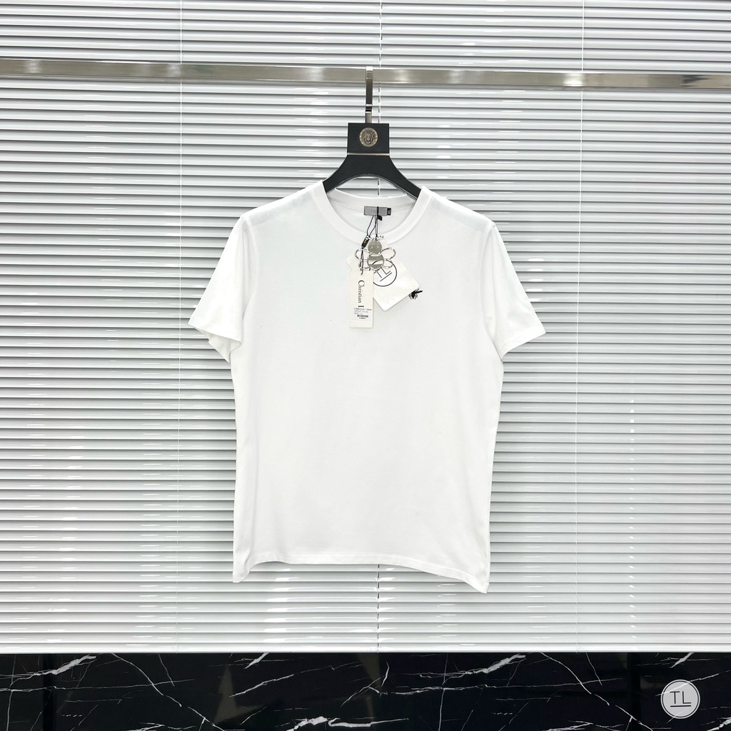 Áo phông nam, áo thun nam ngắn tay thêu ong dễ mặc đơn giản chất vải thoáng mát có giãn nhẹ T00256