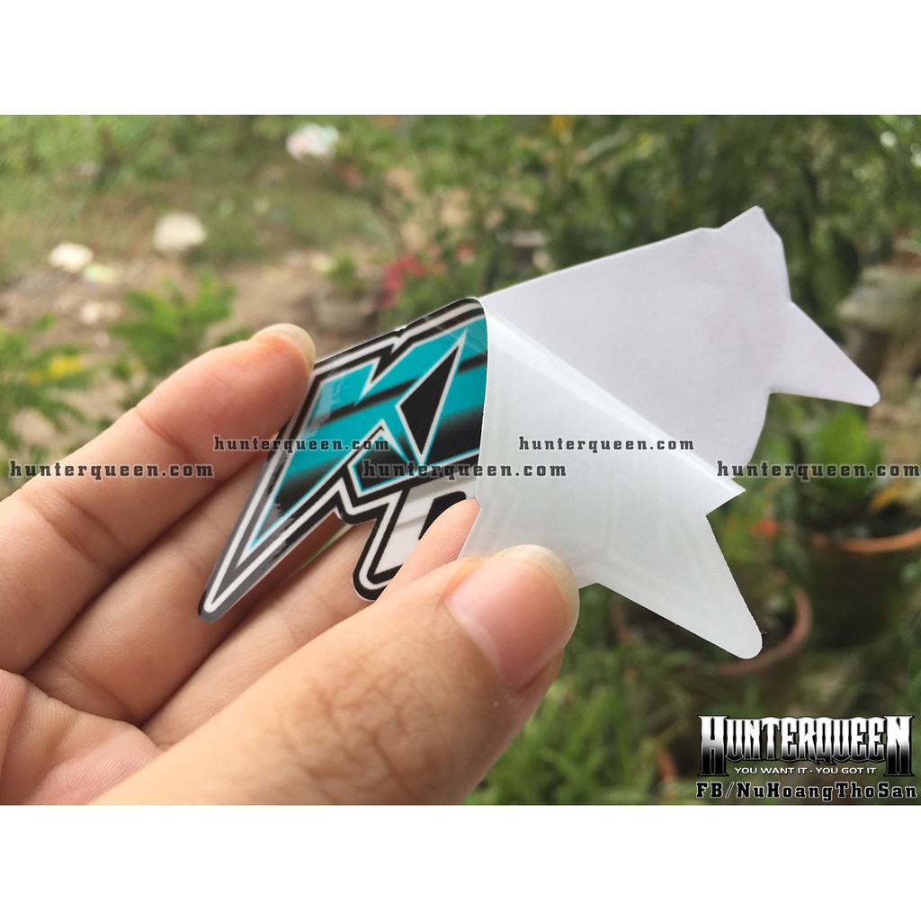 Cặp chữ KingDrag xanh / đỏ [10x3.5cm]. Tùy chọn in màu khác theo ý khách. Decal hình dán logo chống nước