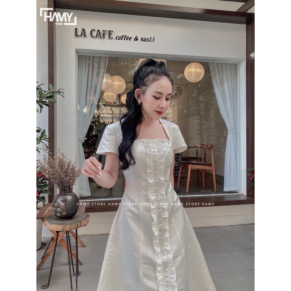 Đầm Bèo Trước Tiểu Thư