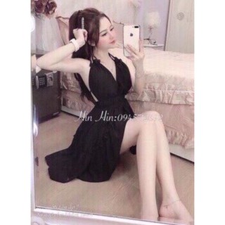 Đầm xòe hai dây cổ tim hở lưng quyến rũ