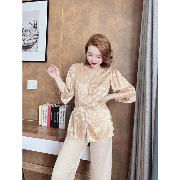 Set lam satin cổ V tay phồng xẻ tà xinh xắn, Set lam đi chùa đi lễ L3
