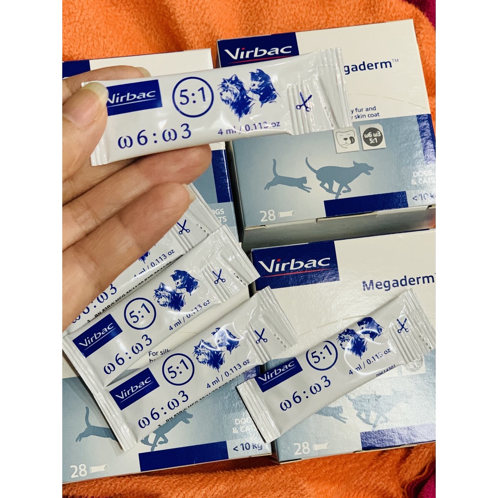 Gel dưỡng lông, kích thích mọc lông cho cún mèo Virbac Megaderm hộp 28 Gói