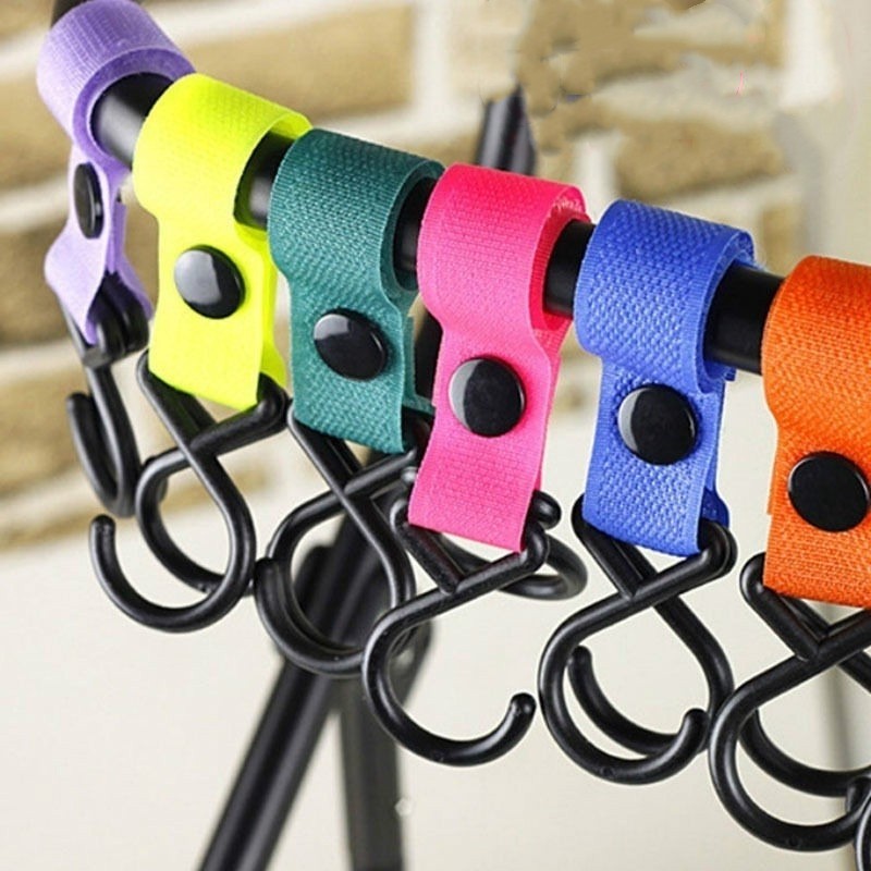 Móc treo đồ gắn xe đẩy em bé