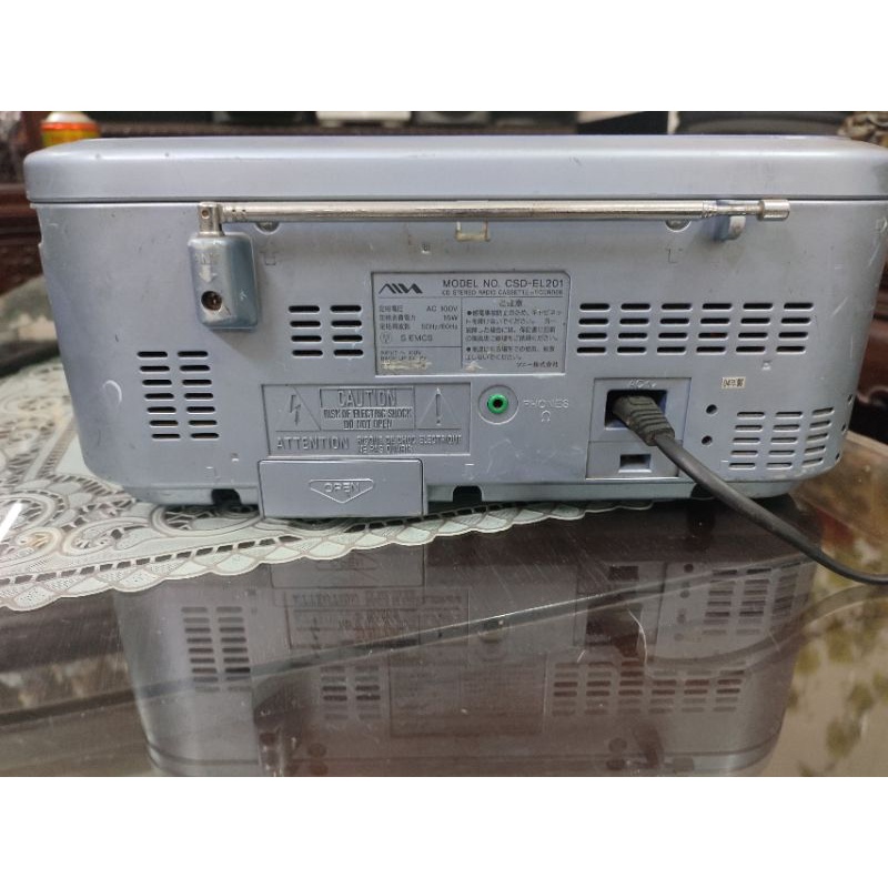 Đài Cassette Aiwa , chạy cd, băng, FM, AM