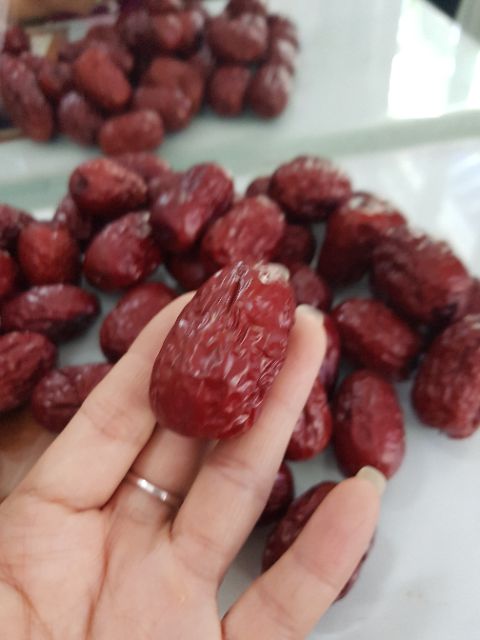 Táo đỏ Hàn Quốc loại đại 500g date 2022