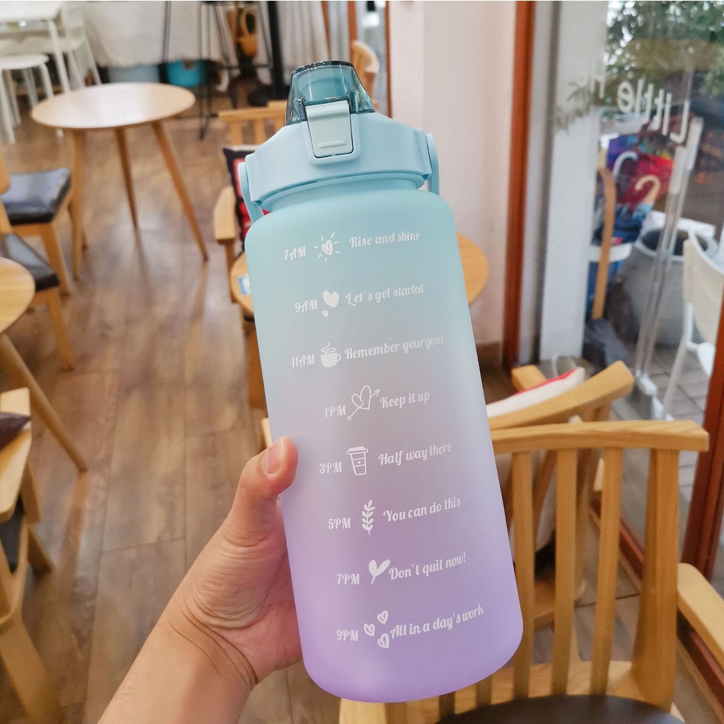 Bình nước 1.5L tặng Sticker dành cho người lười uống nước, có ống hút, vạch chia nhắc giờ