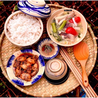 Mẹt cật tre già