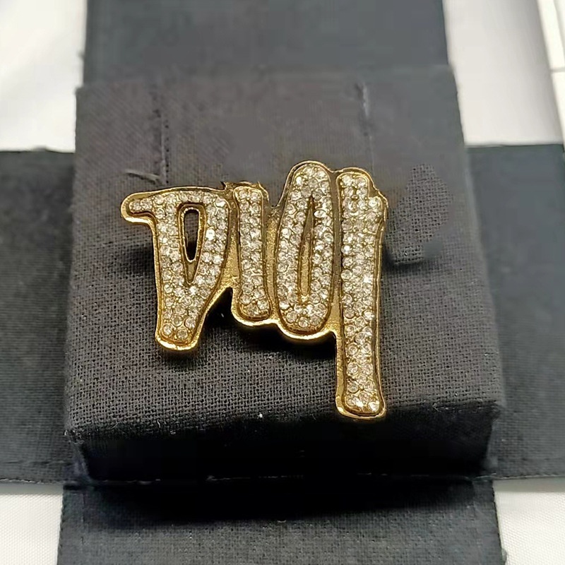 Ghim Cài Áo Thiết Kế Độc Đáo Thời Trang Cho Nam Và Nữ