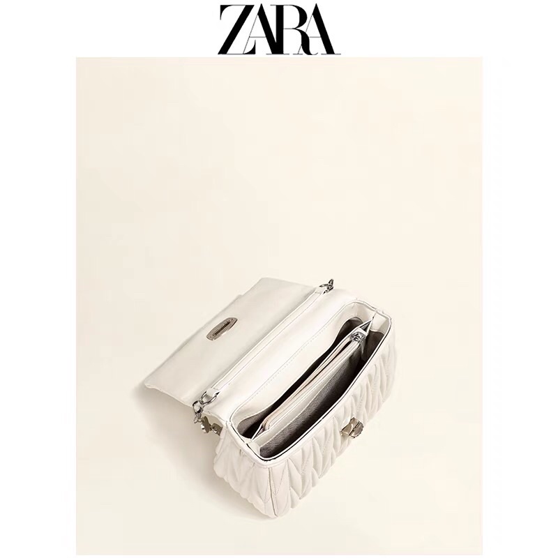 Túi xuất dư Zara đính đá ở quai