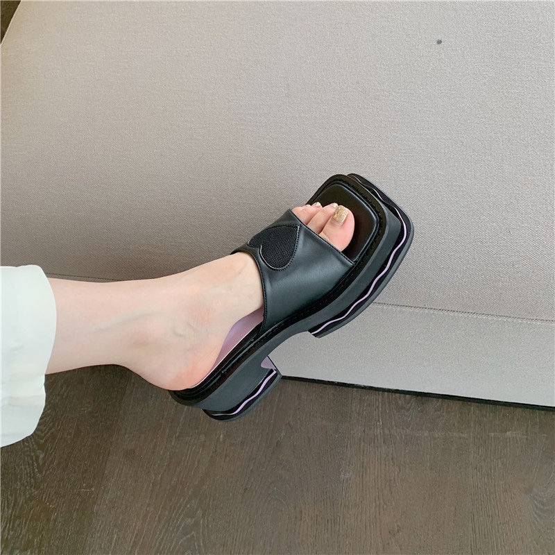 Dép Sandal Đế Dày Thời Trang Mùa Hè Phong Cách Mới Dễ Phối Đồ Cho Nữ