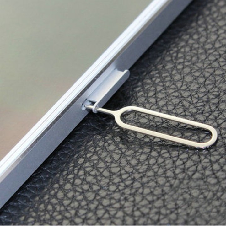 Dụng cụ que chọc sim điện thoại nhỏ gọn tiện lợi nhanh chóng