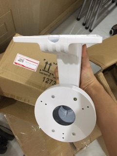 Chân Dome camera
