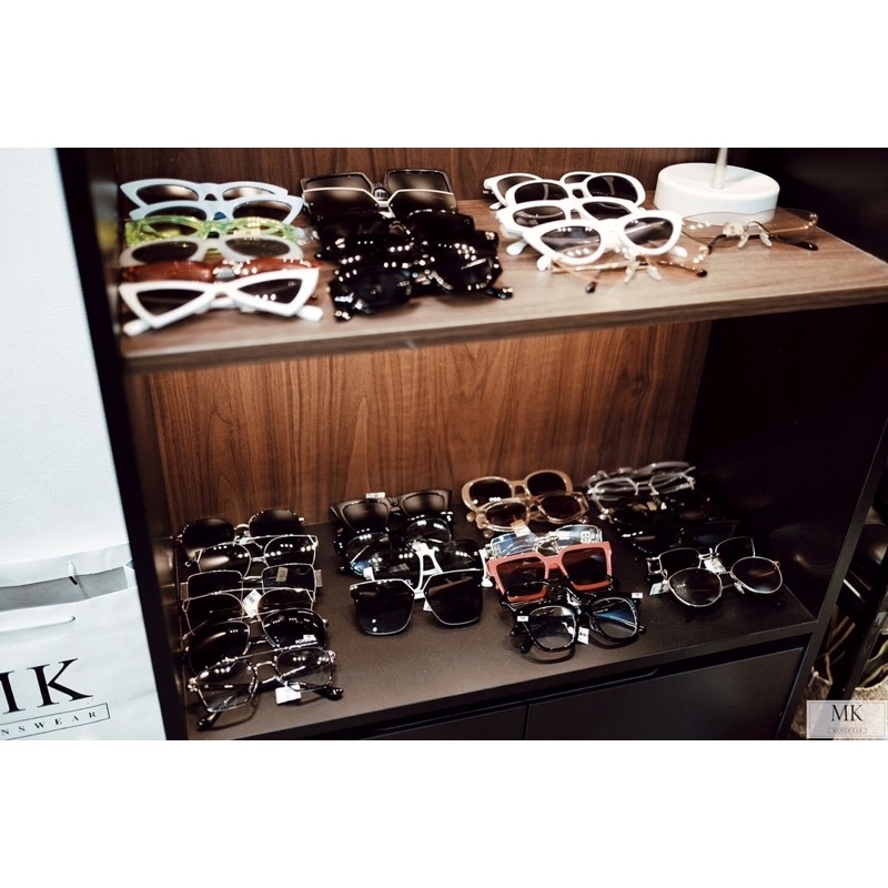 Kính mát thời trang nam . | BigBuy360 - bigbuy360.vn