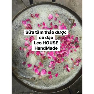 SỮA TẮM THẢO MỘC MẸ VÀ BÉ