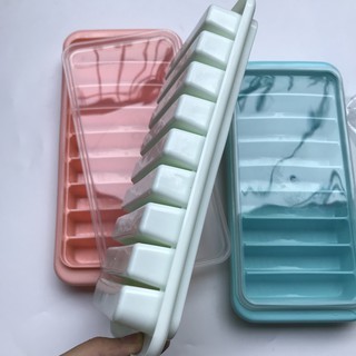 Khay Đá Có Nắp Đậy