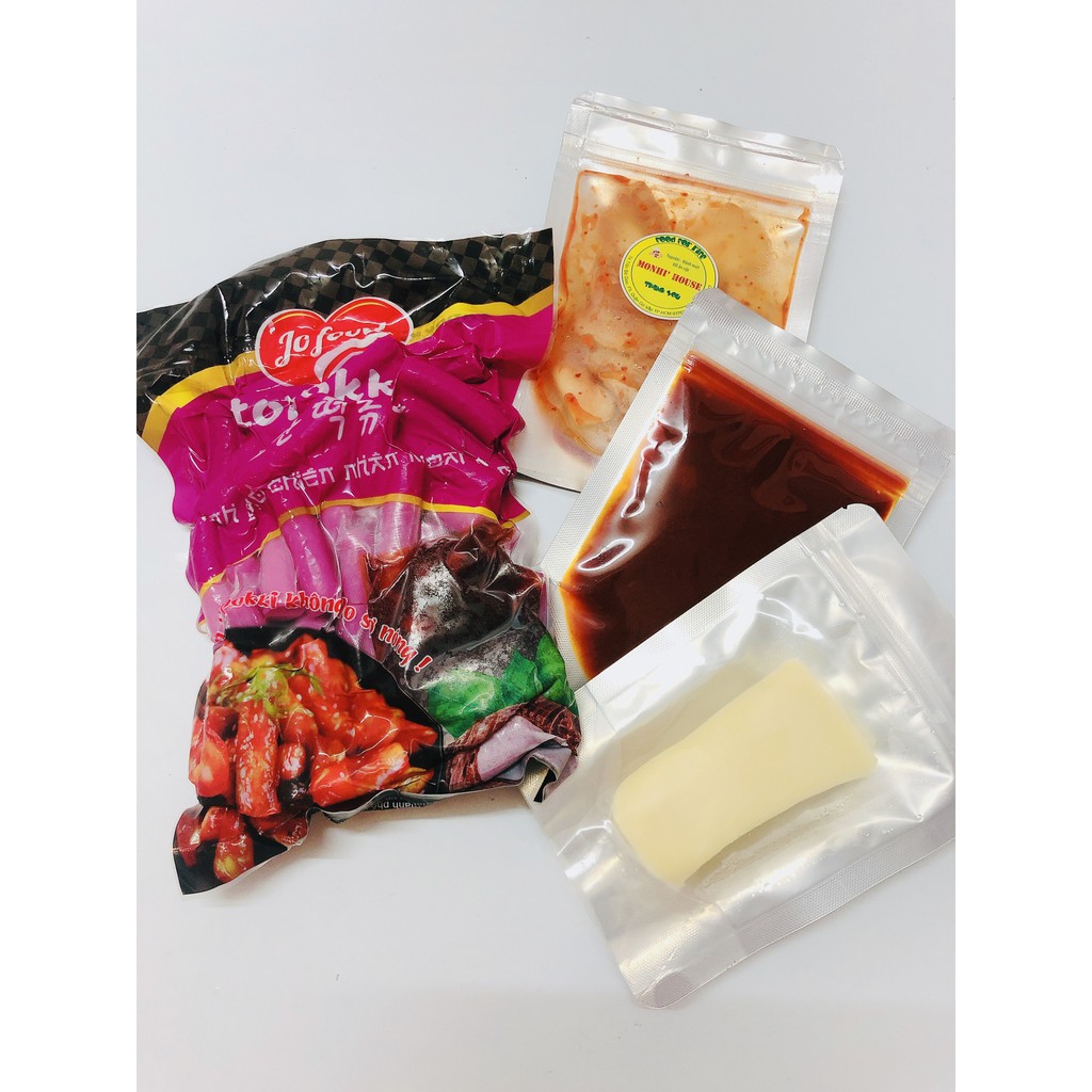 BÁNH GẠO KHOAI MÔN KÈM SỐT,CHẢ CÁ,PHÔ MAI MOZA, KIM CHI,..(hàng mới)
