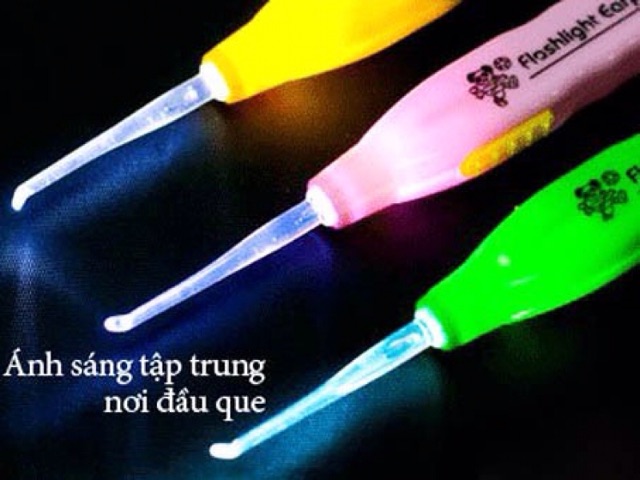 Dụng cụ lấy dáy tai có đèn  Flashlight Earpick