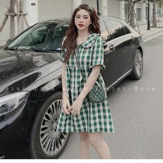 Váy kẻ thêu quả dứa cổ bẻ dáng babydoll fom rộng