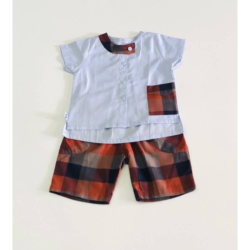 Bộ quần áo ngắn Bé trai xanh cổ viền caro đỏ cotton - AICDBTLCCQRG - AIN Closet