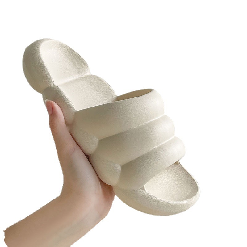 Dép đi trong nhà hình sâu bướm xinh xắn mềm mại