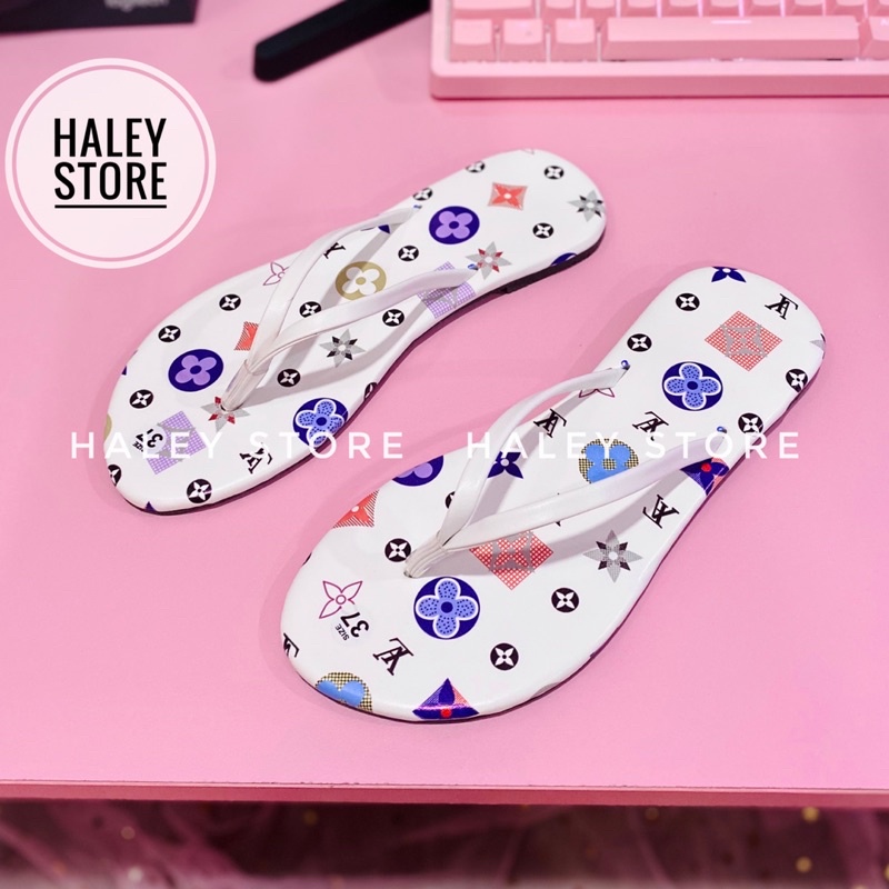 Dép nữ đế bệt kẹp dây xỏ ngón hoạ tiết L/V xinh yêu hottrend mùa hè 2021 HALEY STORE