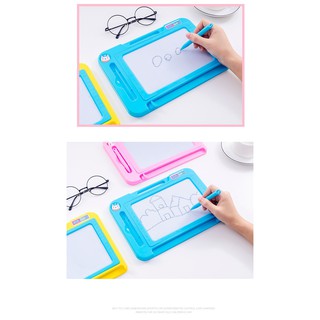 Bảng vẽ cho bé viết xong xóa được