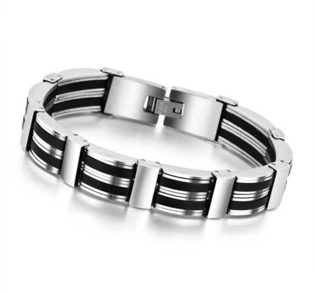 Lắc tay nam inox M04 không đen không gỉ