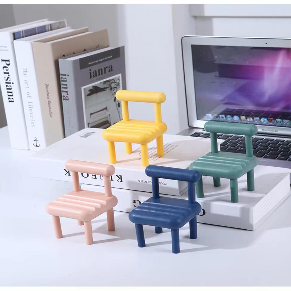 Giá Đỡ Điện Thoại Di Động Để Bàn Mini Bằng Nhựa Phong Cách Mới Có Thể Điều Chỉnh