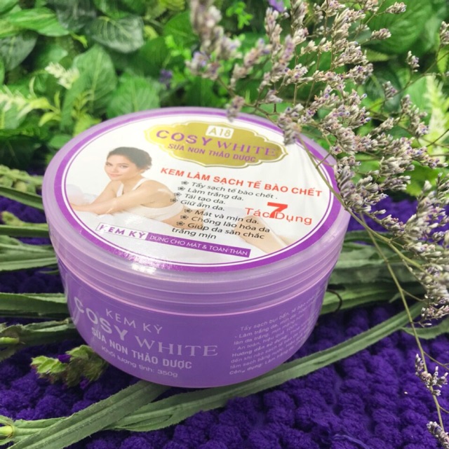 Kem kỳ tế bào chết Cosy White