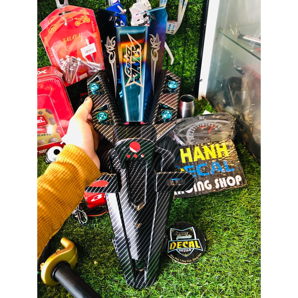 Dè malaisa full cacbon kèm ốp kingdrang ,full ốc tian gr5 , cho exciter 150 gắn như zin