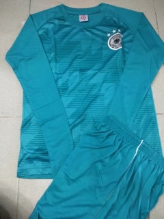 Đồ đá banh tay dài size 11