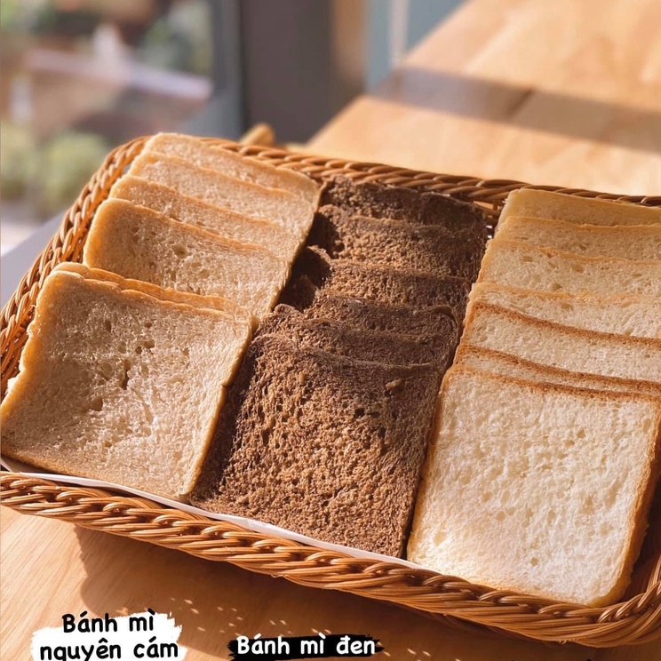 Bánh mì sandwich đen nguyên cám