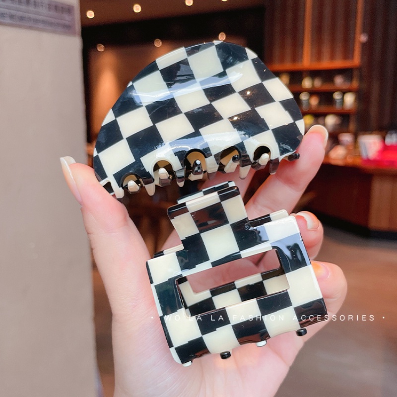 Kẹp tóc bản lớn họa tiết ca rô phong cách Hàn Quốc