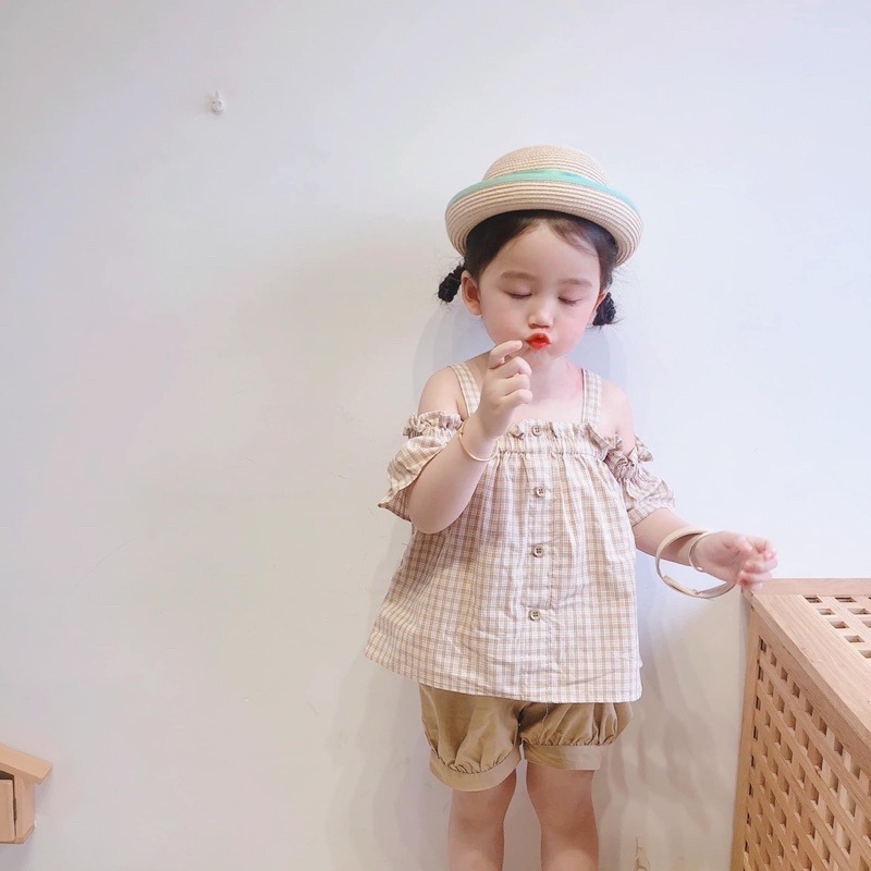 Bộ Quần Áo Cho Bé Gái Hoạ Tiết THE HOUSE KIDS Kẻ Nâu