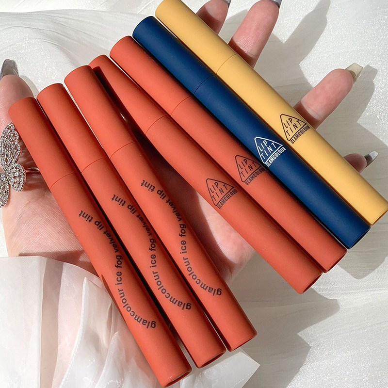 Son Kem Lì GlamColour Dùng Trong Trang Điểm
