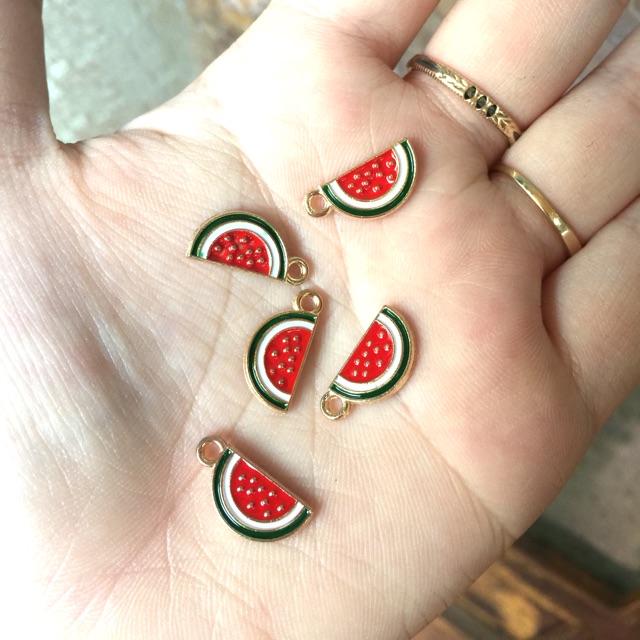 4 mặt treo dưa hấu