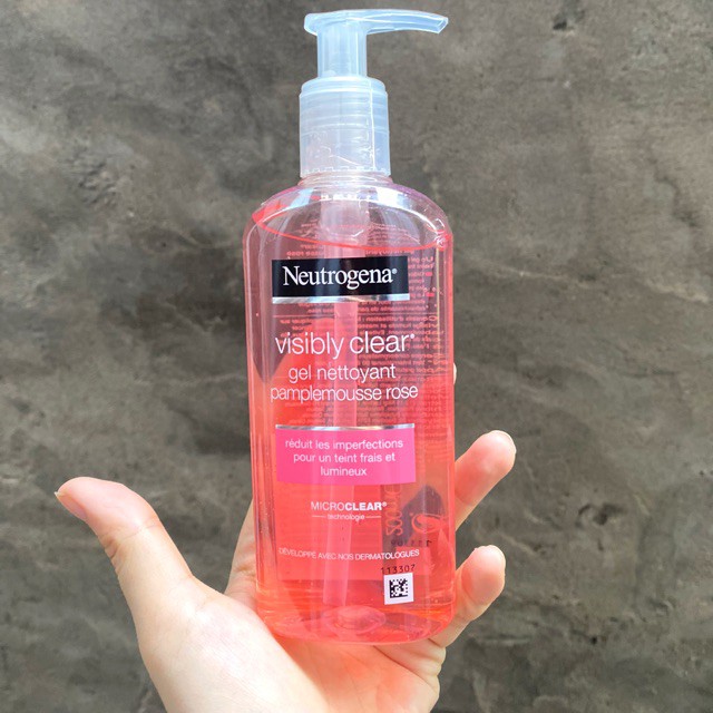 Sữa rửa mặt Neutrogena