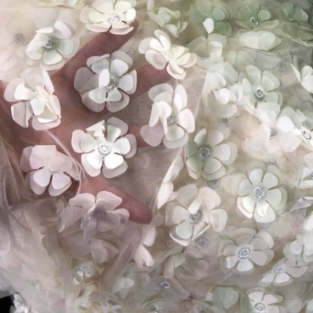 Vải ren hoa 3d màu trắng