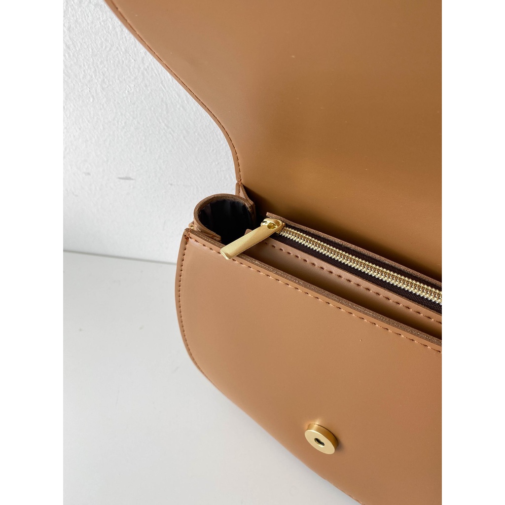 Túi đeo dáng tròn Hàn Quốc