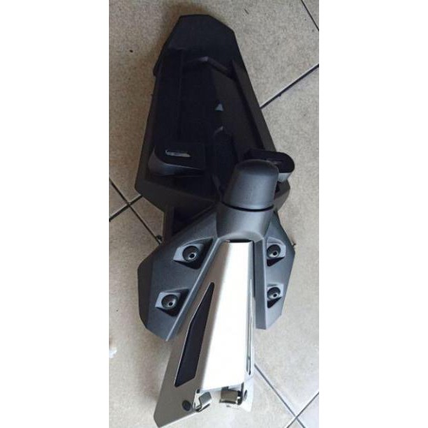 Đuôi exciter 150 zin hãng - chắn bùn sau yamaha exciter