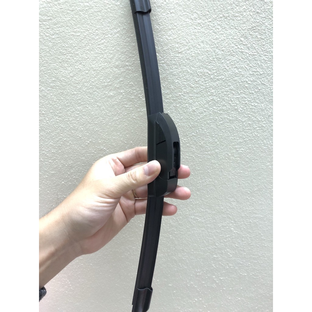 1 BỘ GẠT MƯA SILICONE VÀ 10 VIÊN SỦI RỬA KÍNH