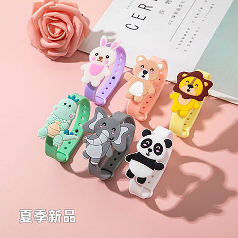 VÒNG TAY ĐỒNG HỒ ĐUỔI MUỖI HÌNH THÚ SIÊU NGỘ NGHĨNH CHO BÉ . TRÁNH CÔN TRÙNG HIỆU QUẢ VÀ AN TOÀN