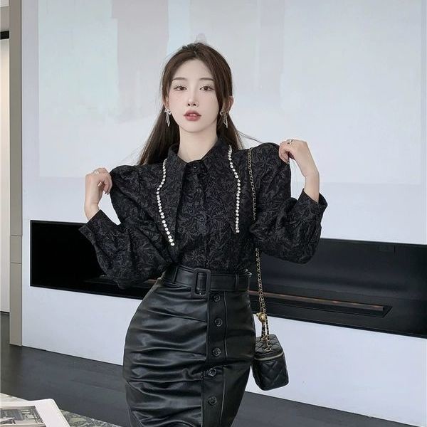Áo sơ mi dài tay cổ nhọn đính đá phong cách Hàn Quốc cho nữ