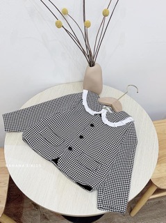 Áo khoác dạ bé gái phối bèo cổ